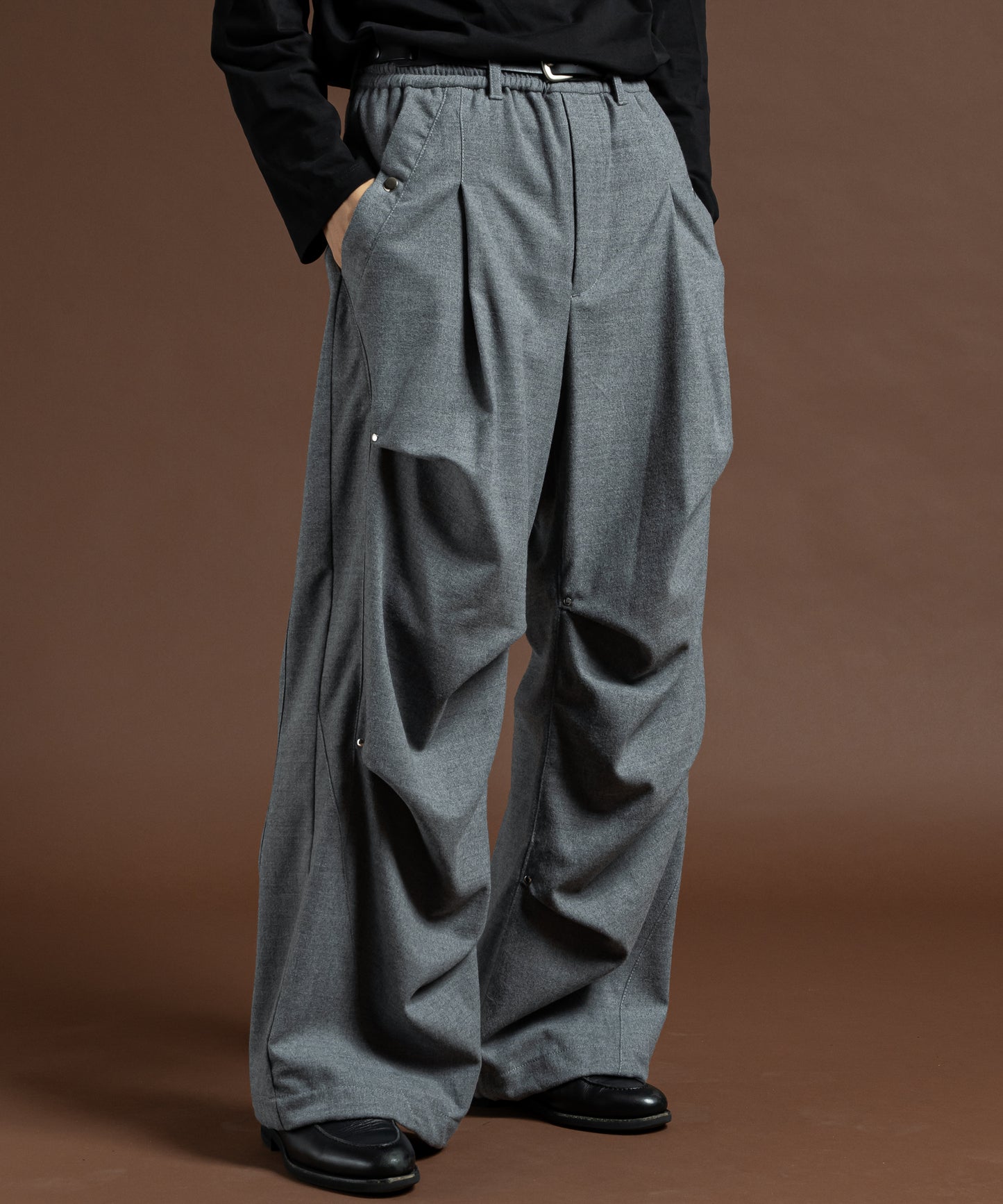 TACK DRAPE EASY PANTS