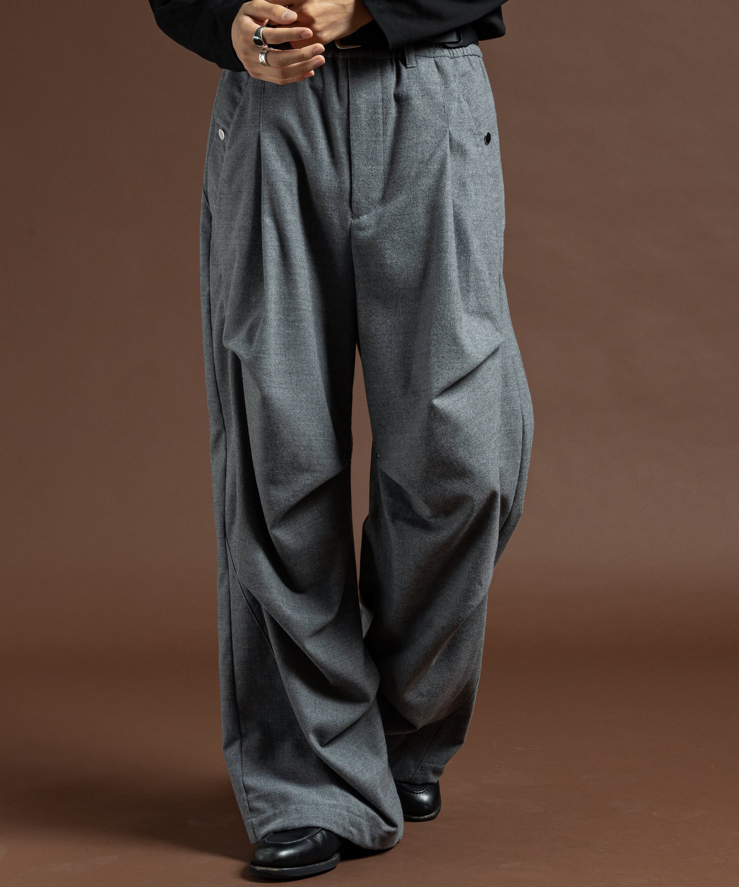 TACK DRAPE EASY PANTS