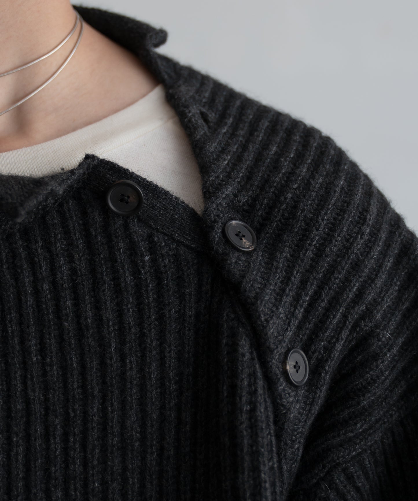 COMFORT BLEND YARN LOOSE FIT SWEATER