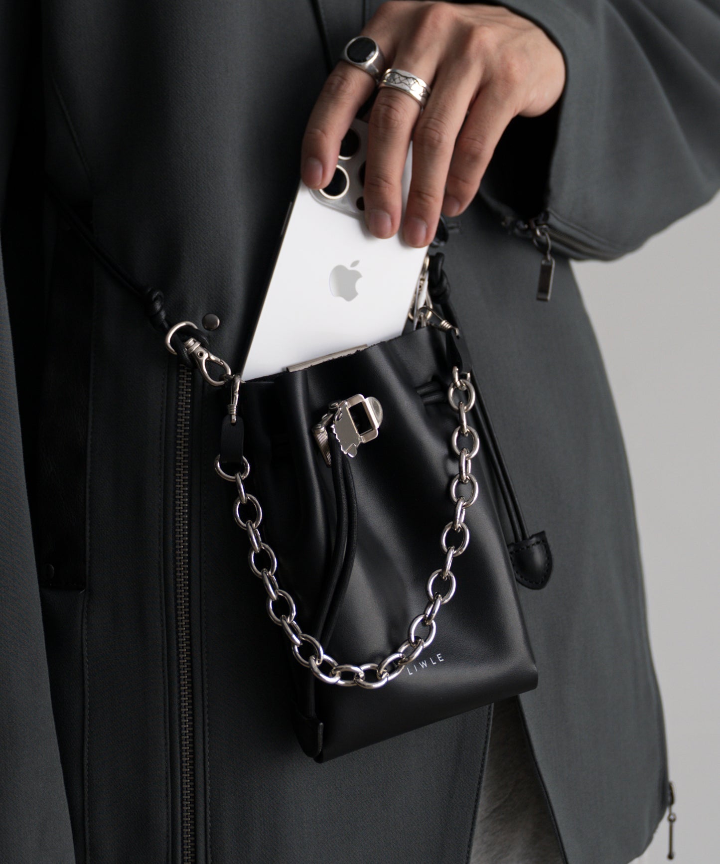 Float Pouch M 2.0