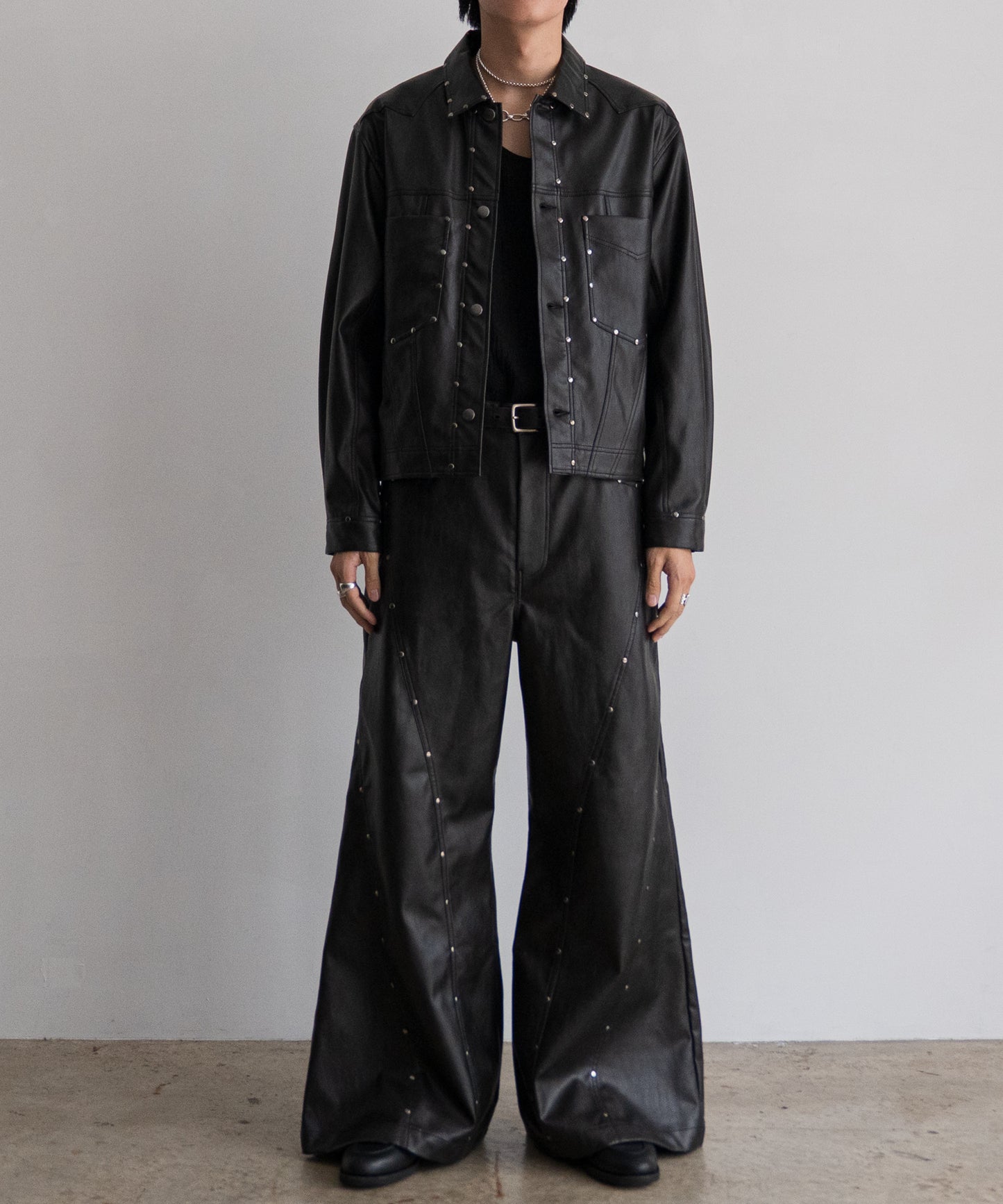 STUDS E.LEATHER JACKET