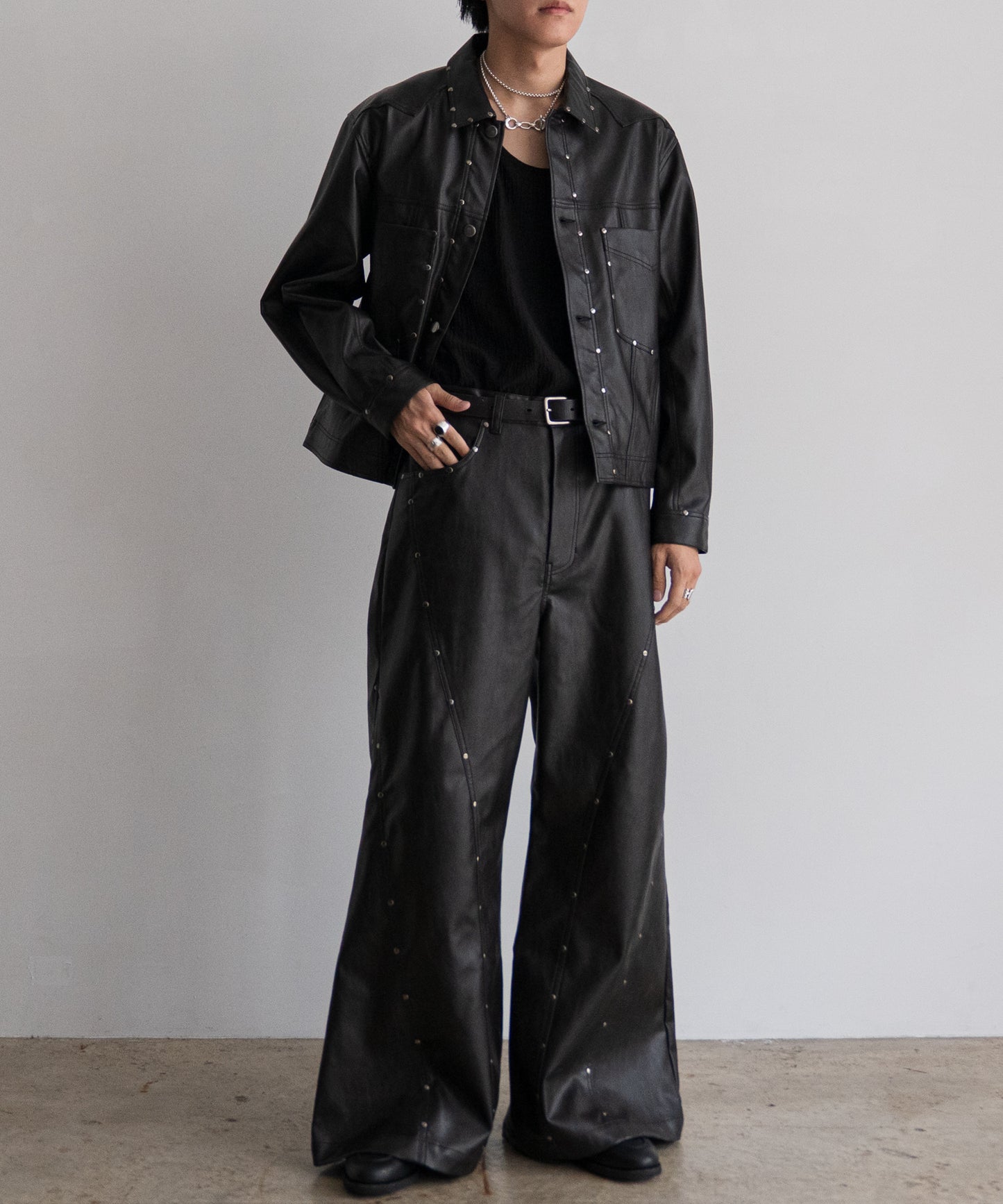 STUDS E.LEATHER JACKET
