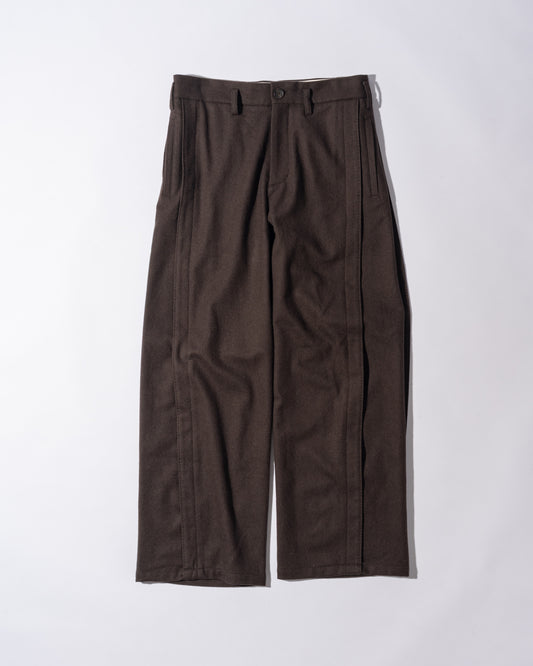 LEAVE TUCK PANTS