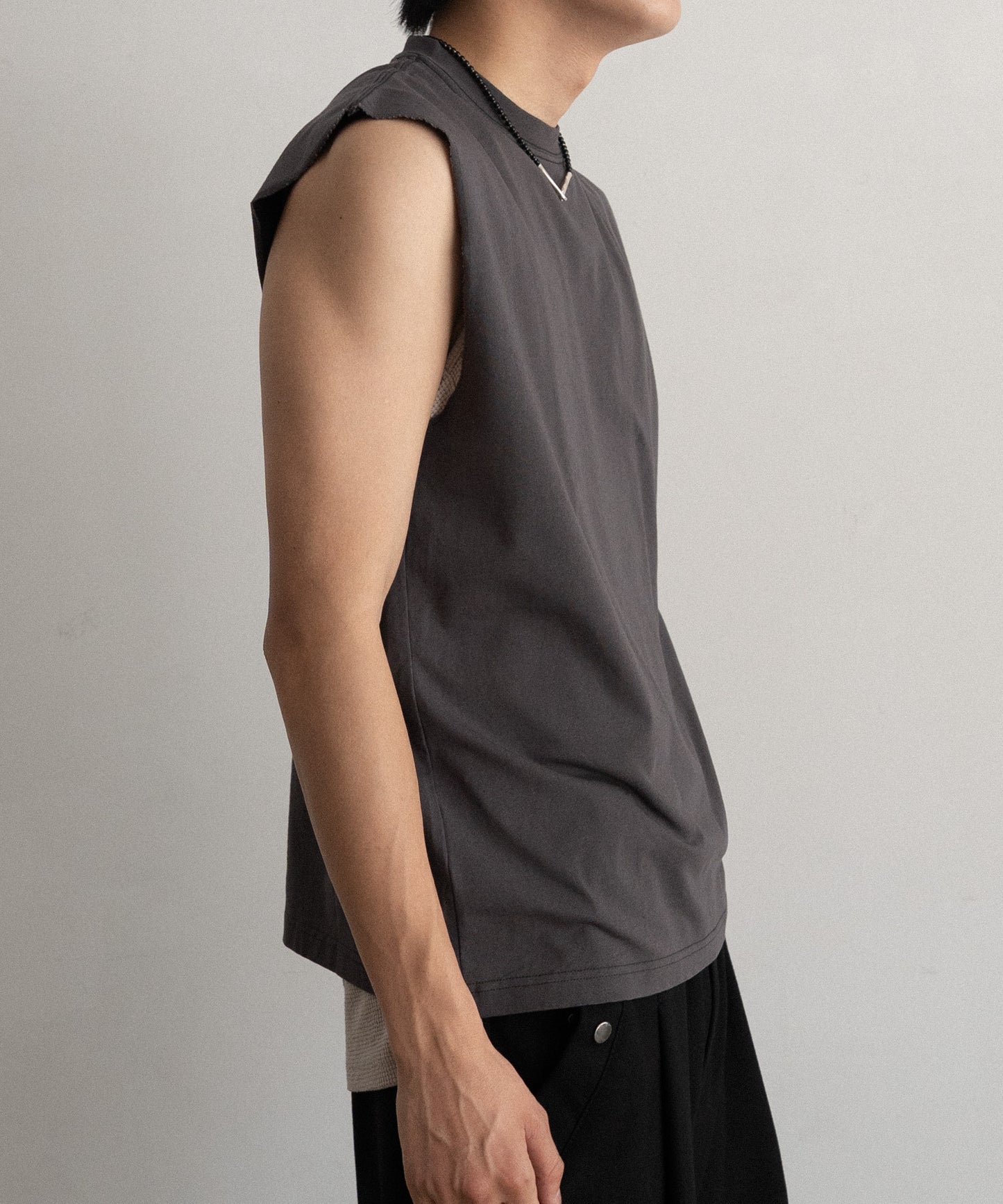 Frosted Sleeve Less Tee