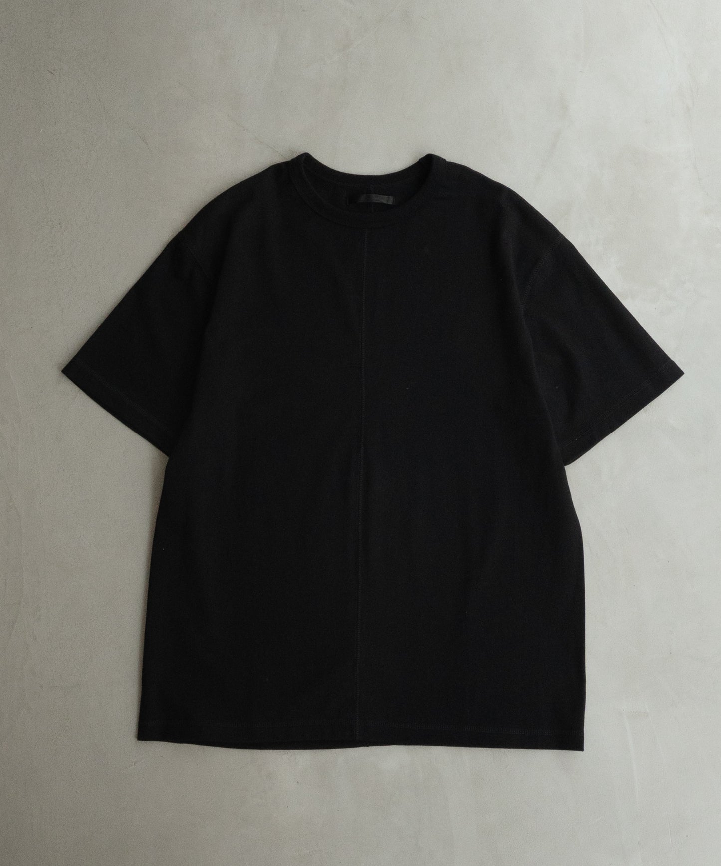 SIGNATURE TEE