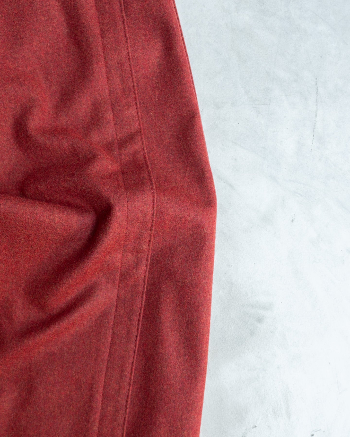 LEAVE TUCK PANTS