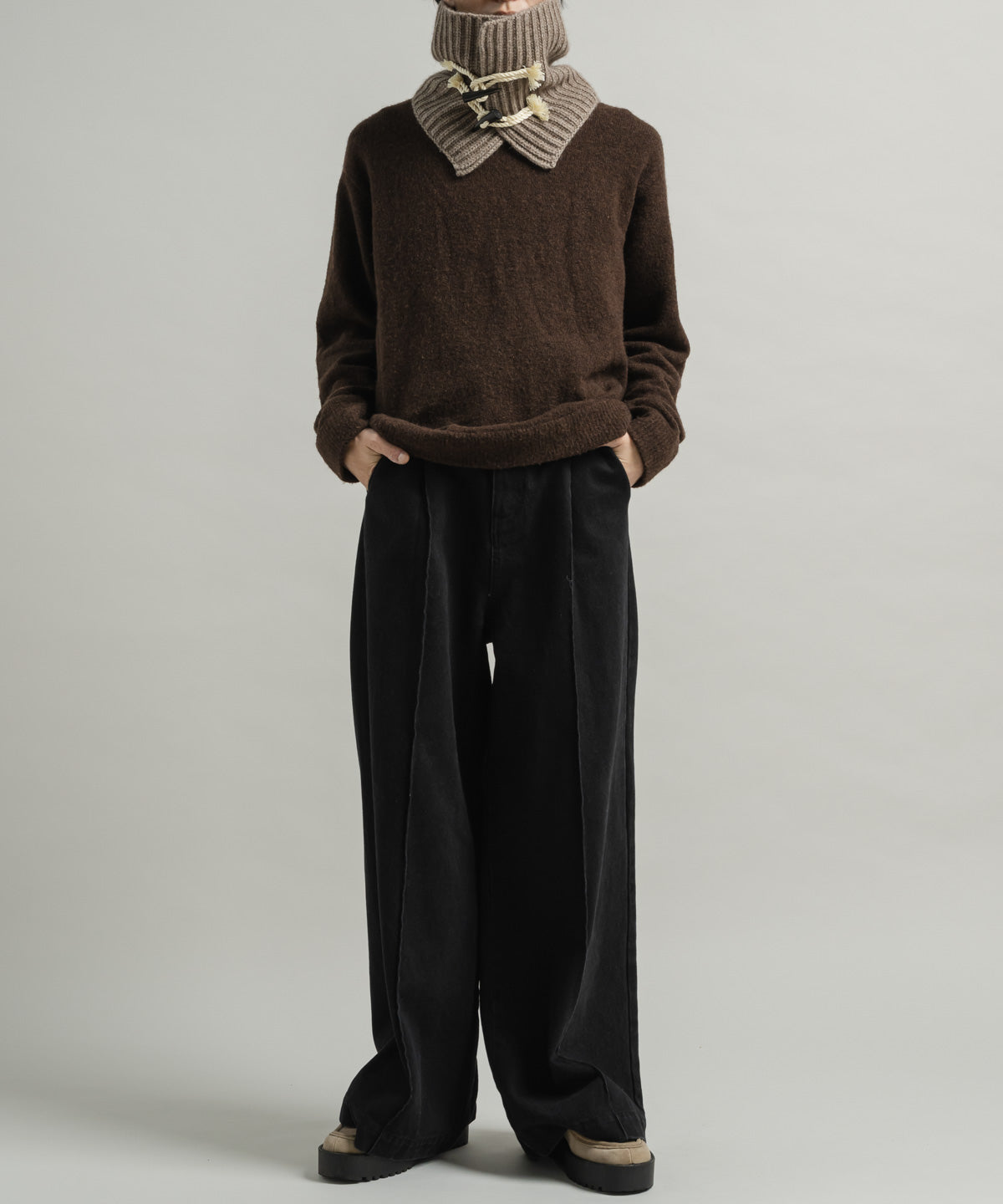 COMFORTBLENDYARNNECK ACCESSORY