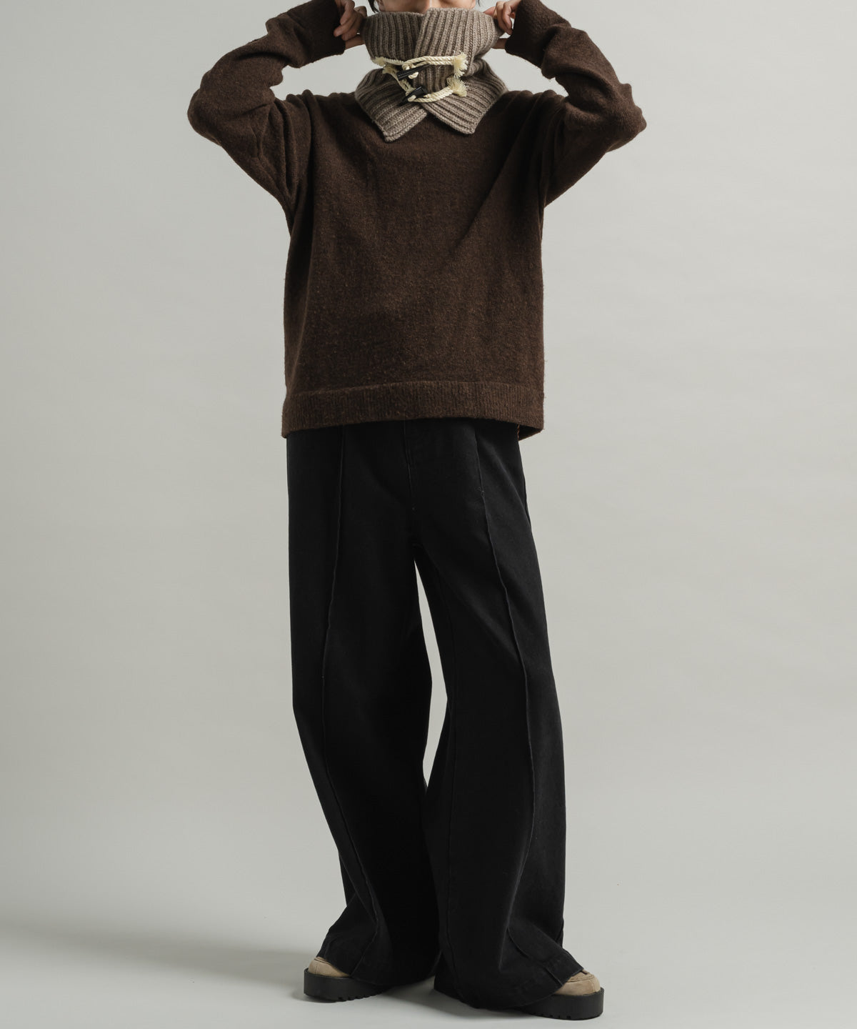 COMFORTBLENDYARNNECK ACCESSORY