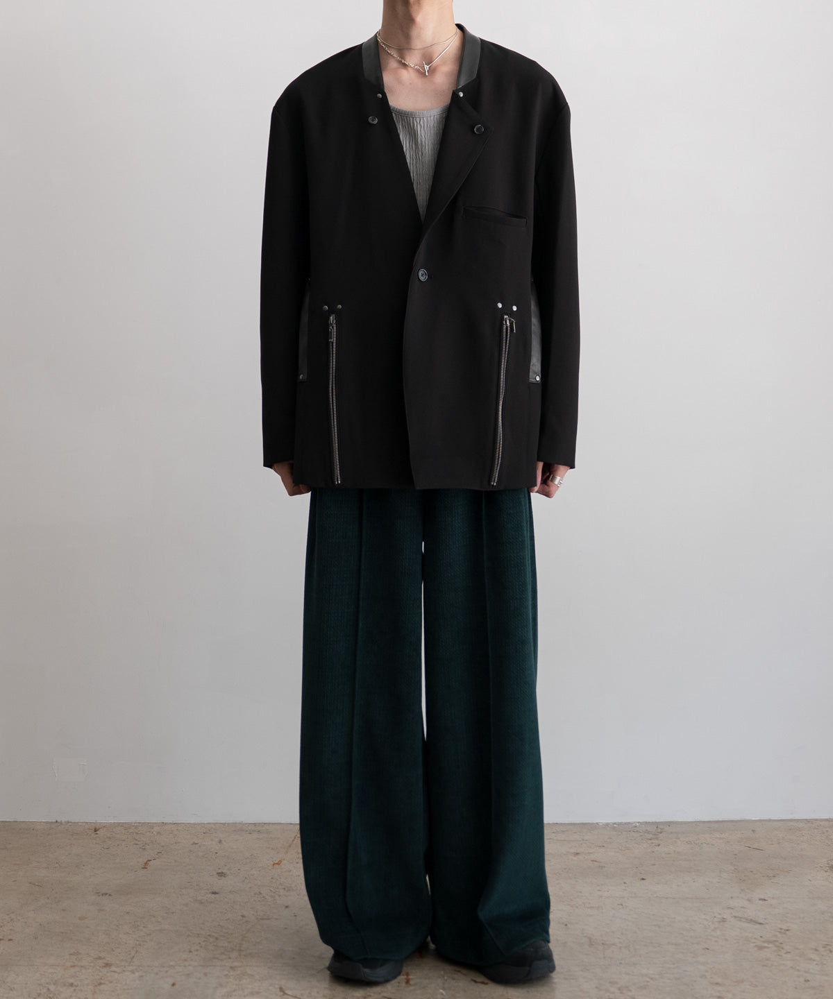 COLLARLESS ZIP JACKET