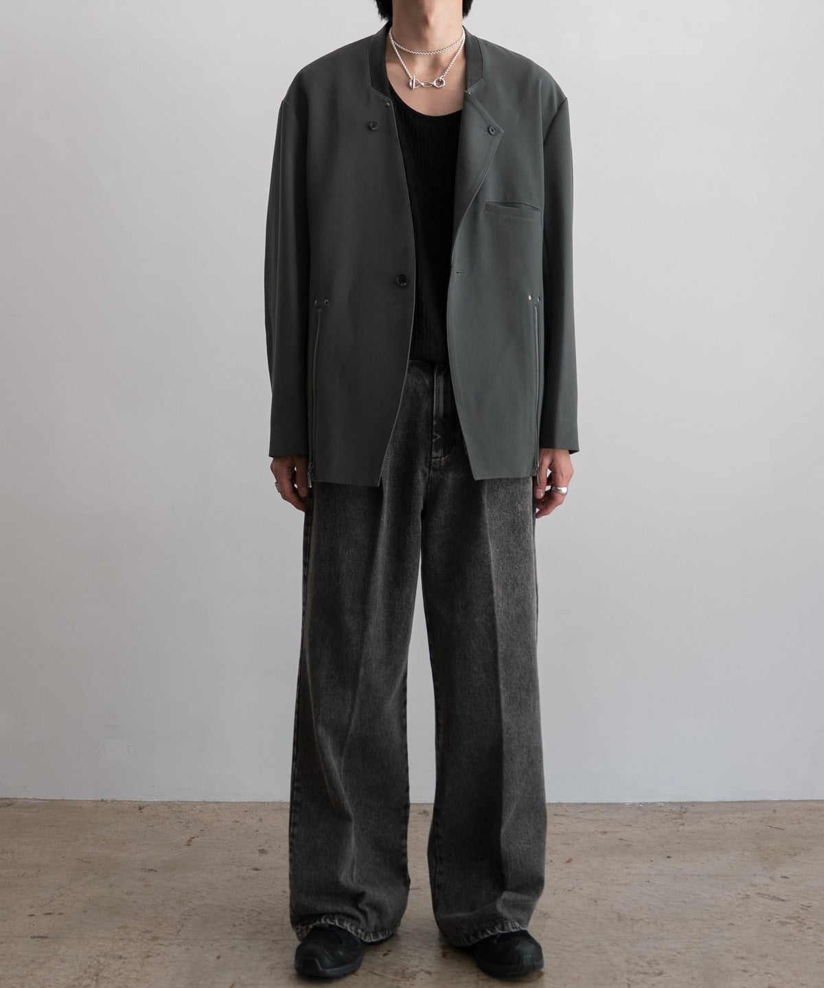 COLLARLESS ZIP JACKET