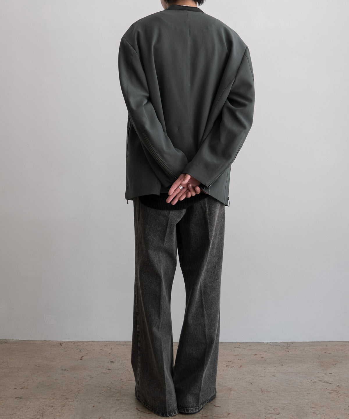 COLLARLESS ZIP JACKET