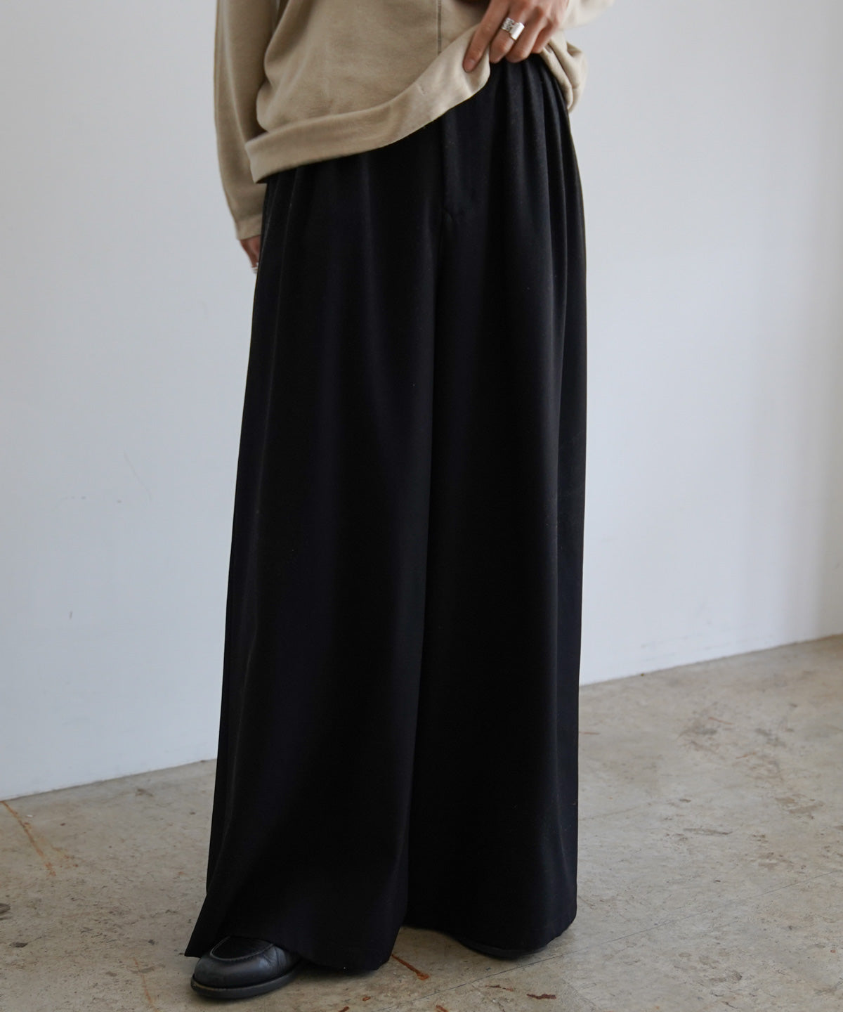 EXTREME WIDE EASY PANTS