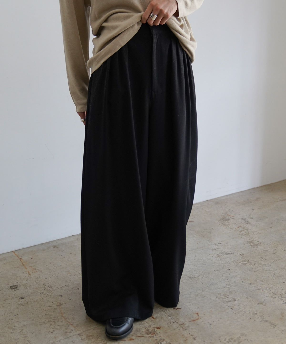 EXTREME WIDE EASY PANTS