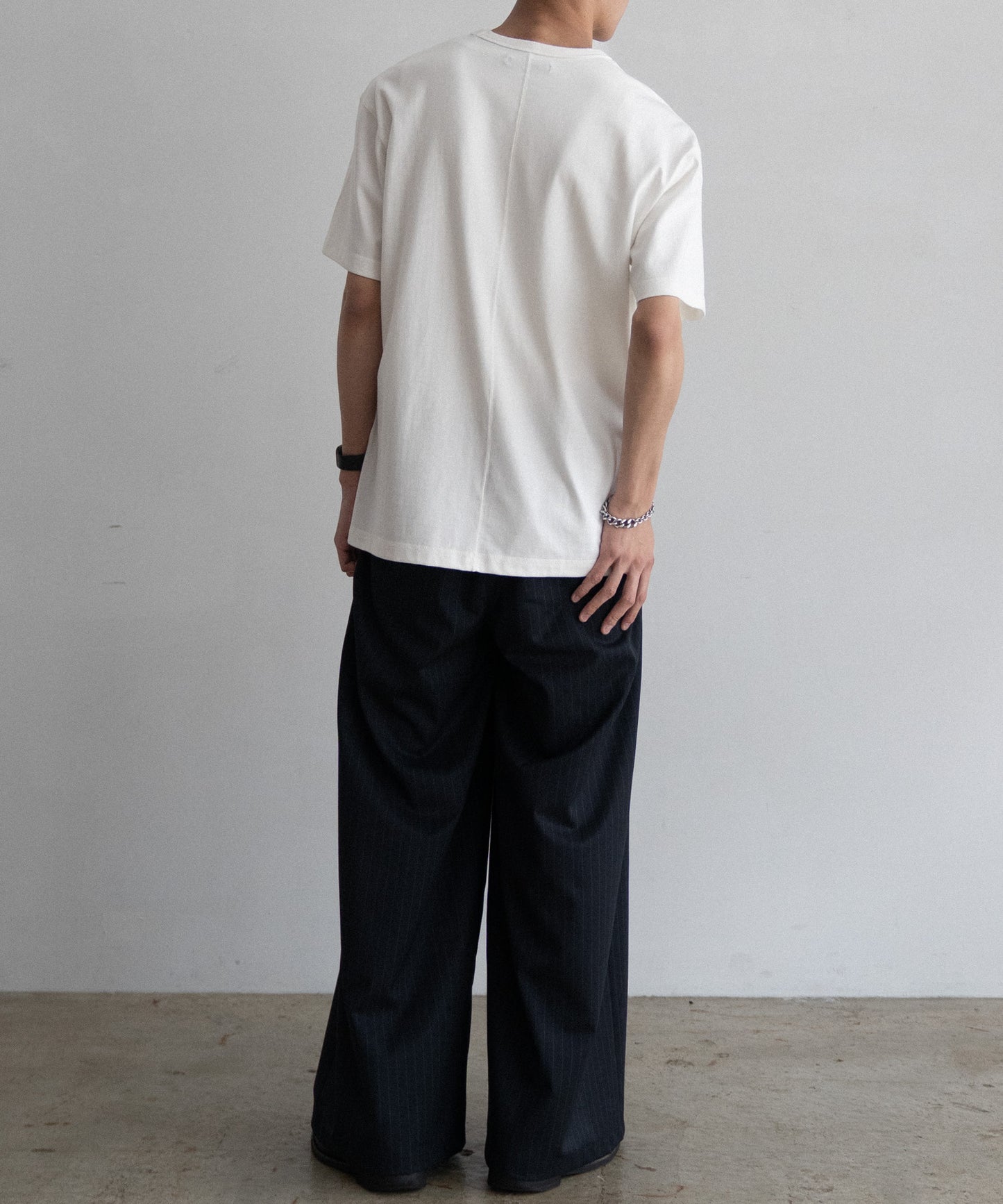 SIGNATURE TEE