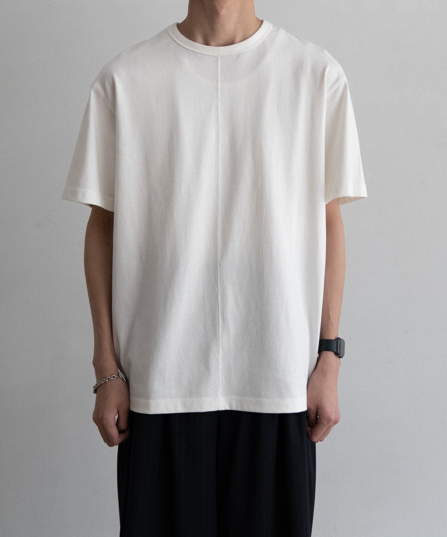 SIGNATURE TEE