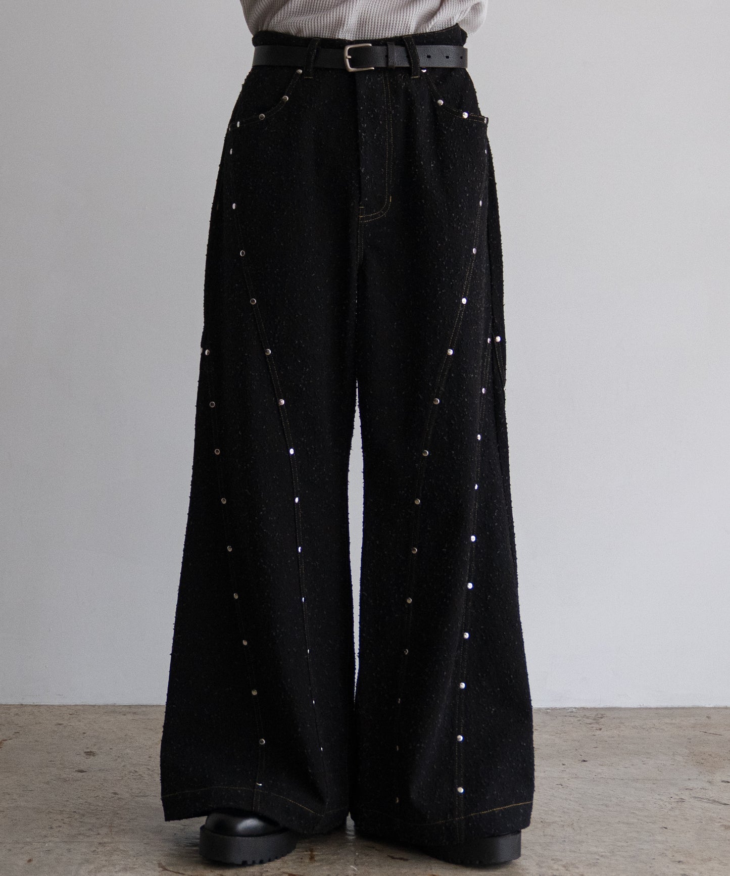 STUDS JQ DENIM PANTS