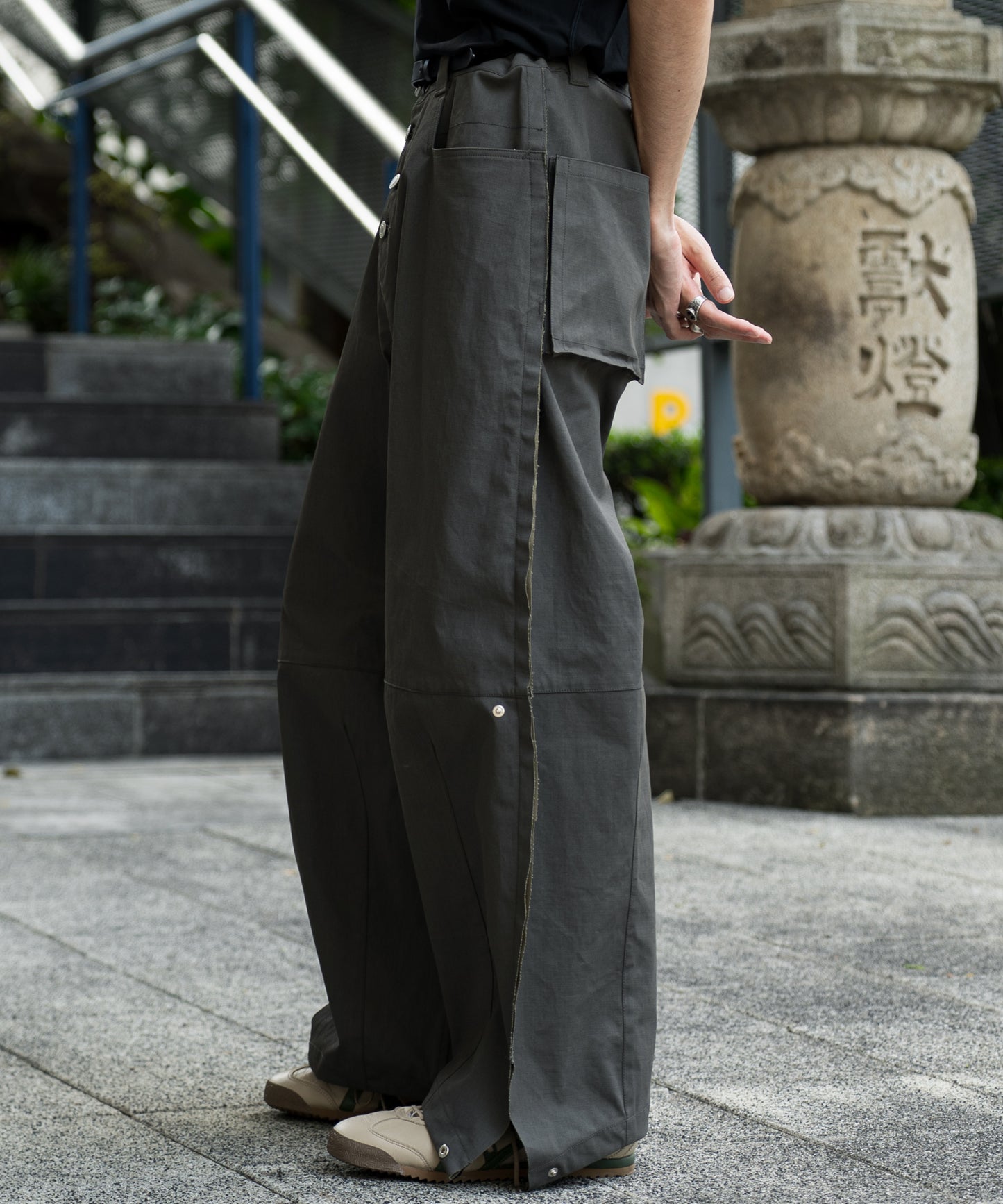 OVERPRINT BALLOON PANTS ”KANE”