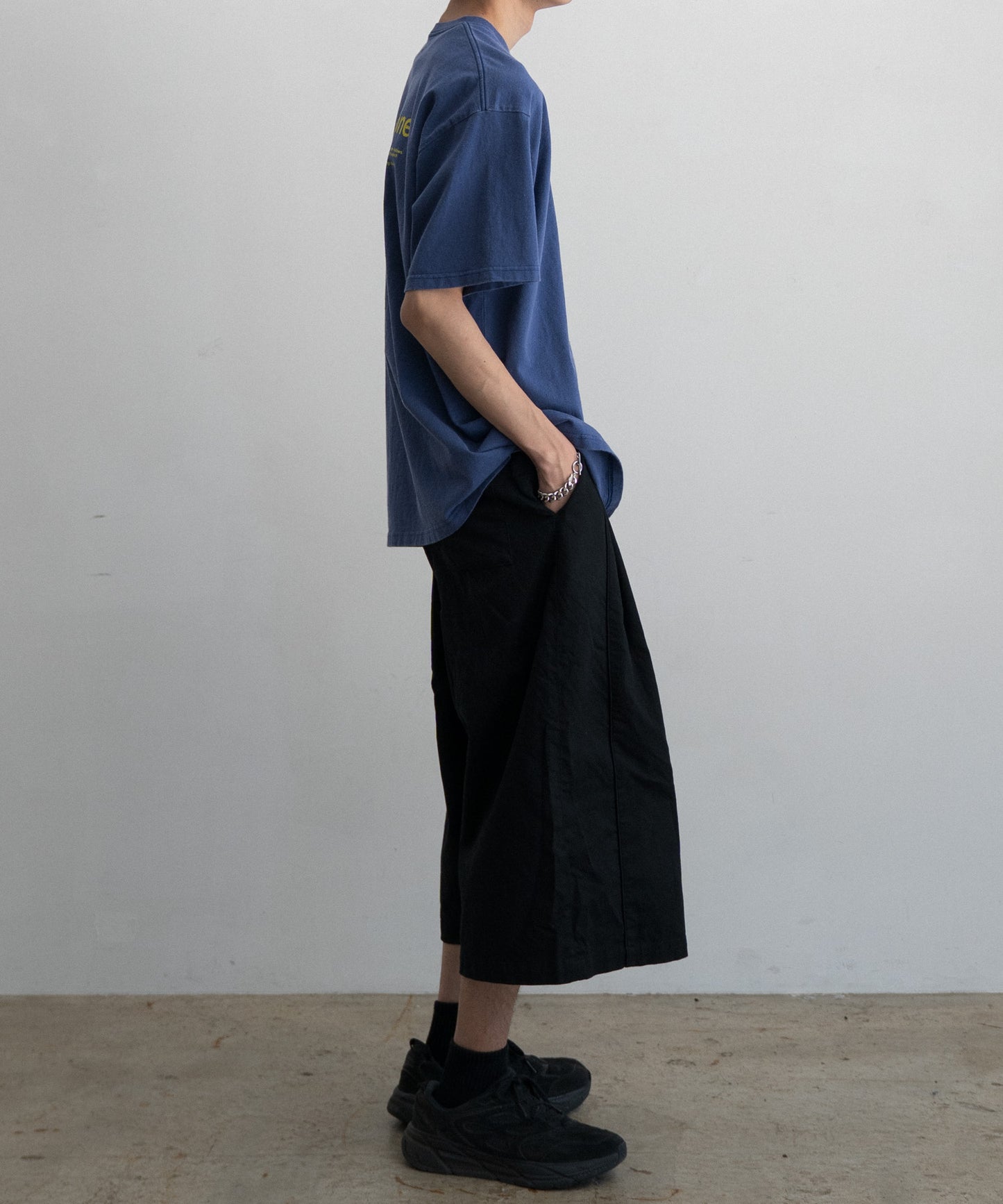 LOOSE FIT PRINT TEE :  WE ARE ALL ALONE