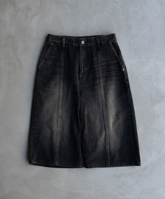 DENIM HALF SHORTS