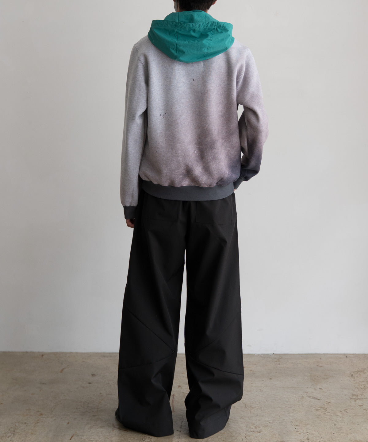 GRADATION HOODED POLO SWEATER