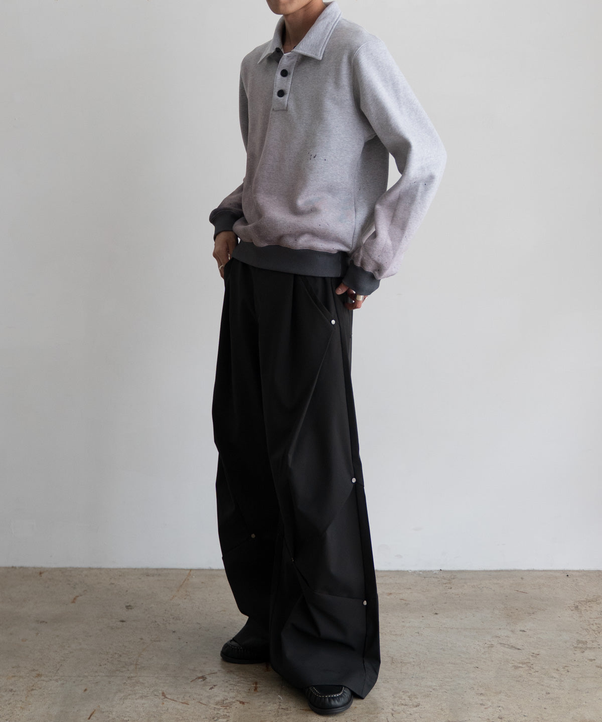 GRADATION HOODED POLO SWEATER