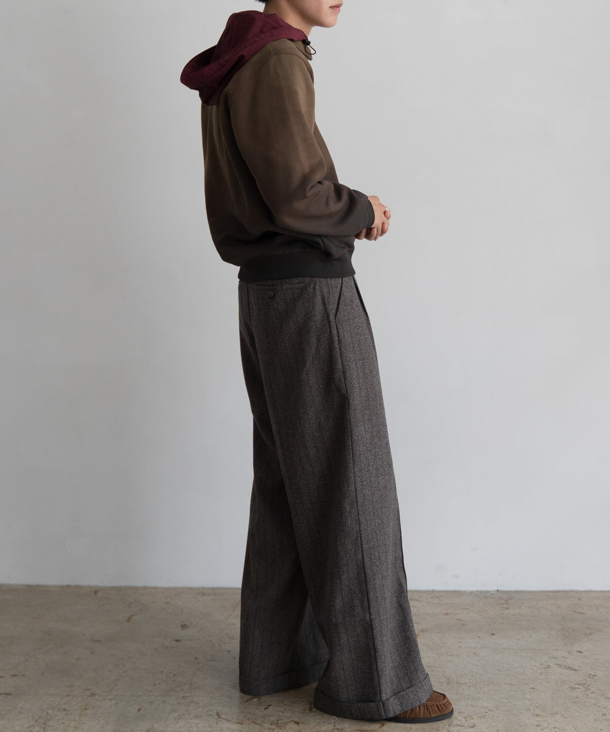 GRADATION HOODED POLO SWEATER