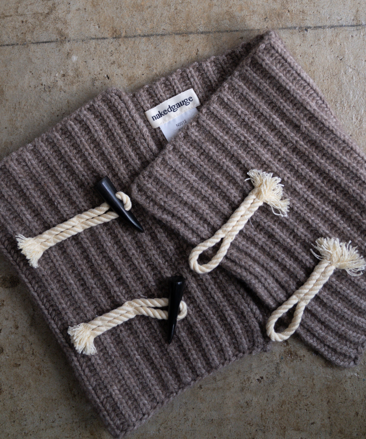 COMFORTBLENDYARNNECK ACCESSORY