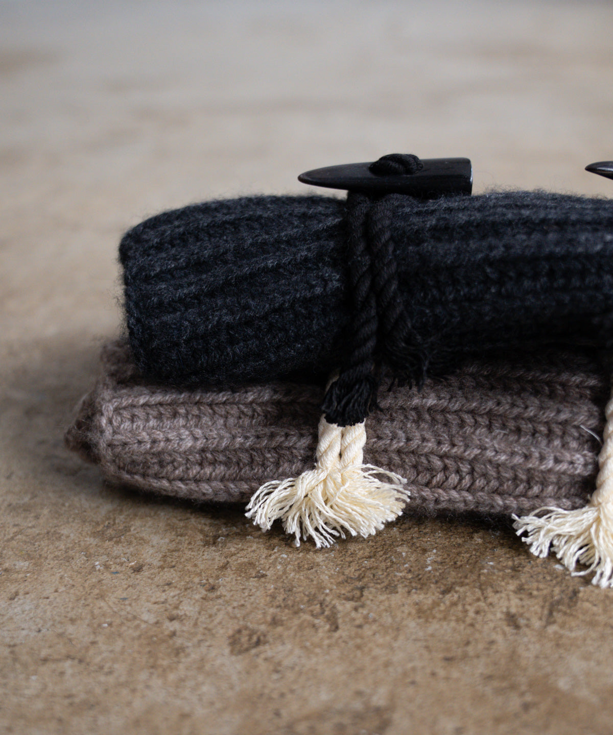 COMFORTBLENDYARNNECK ACCESSORY