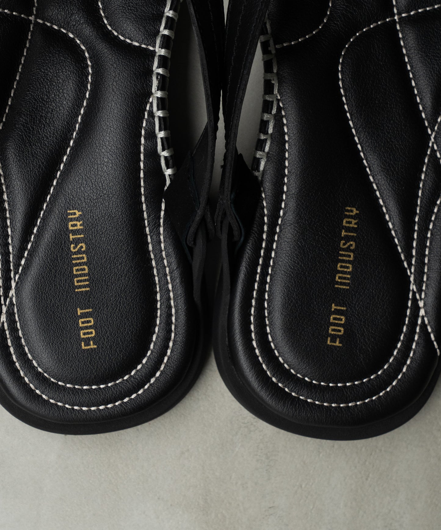 LEATHER SANDAL