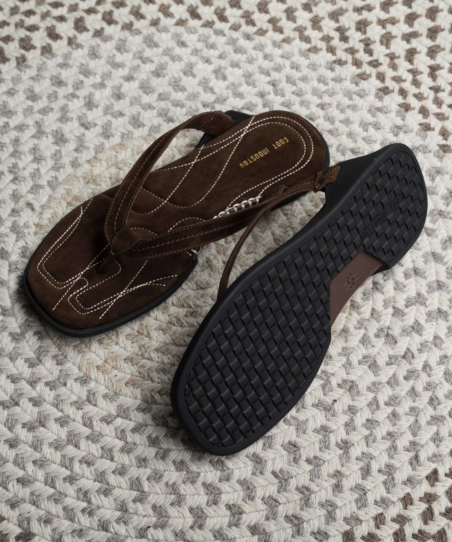 LEATHER SANDAL