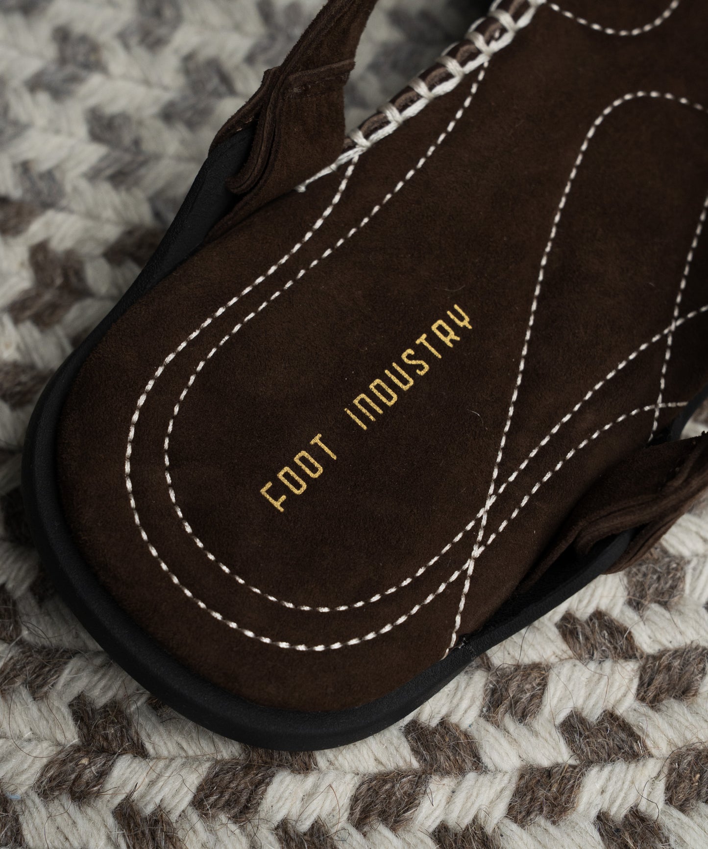 LEATHER SANDAL