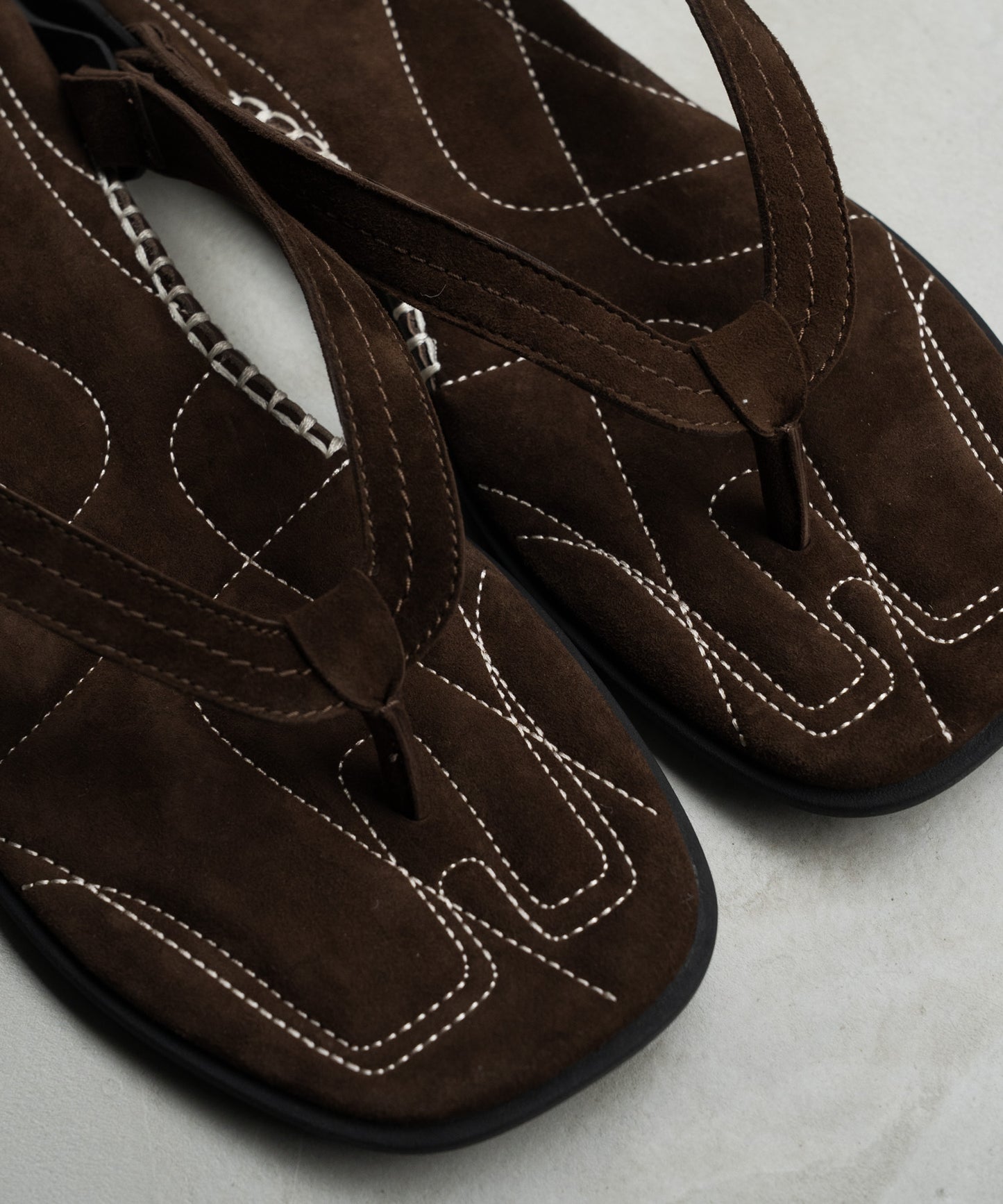 LEATHER SANDAL