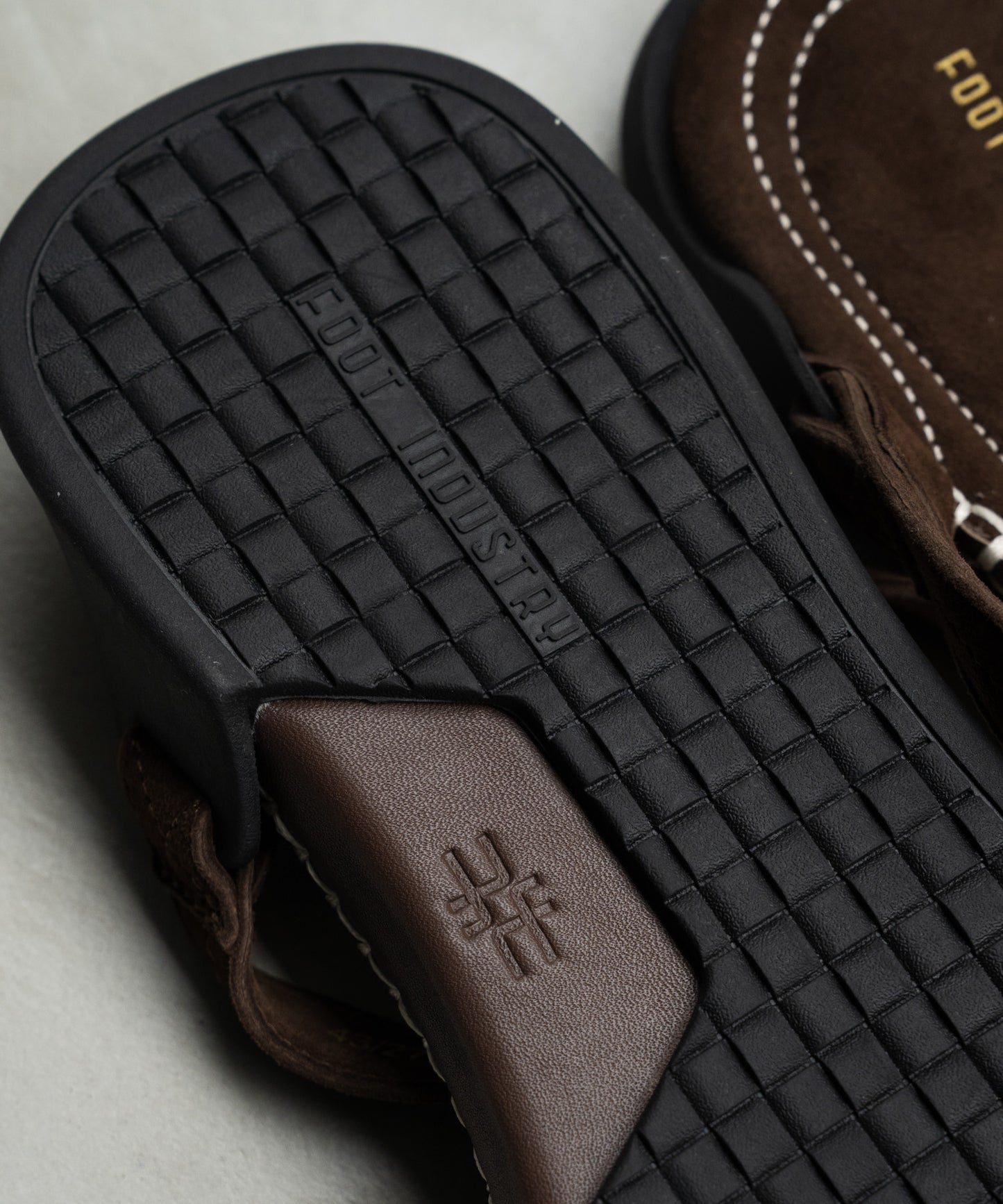 LEATHER SANDAL