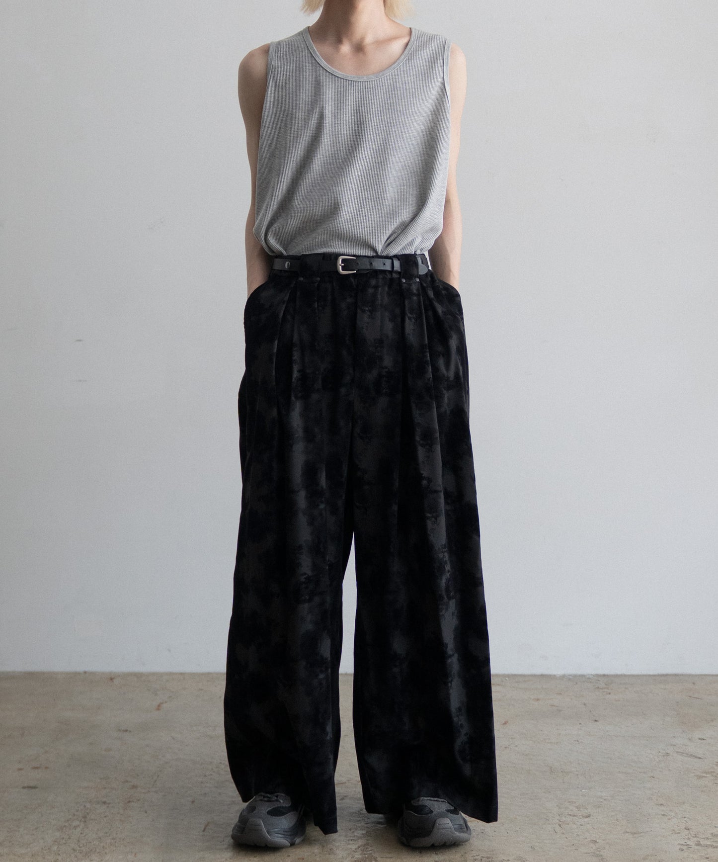 FLOCKY PRINT BAGGY PANTS