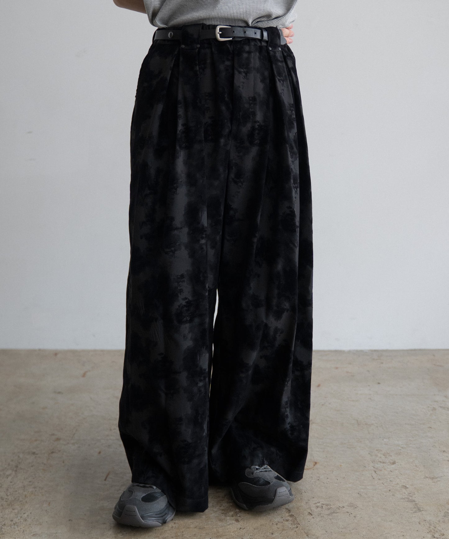 FLOCKY PRINT BAGGY PANTS