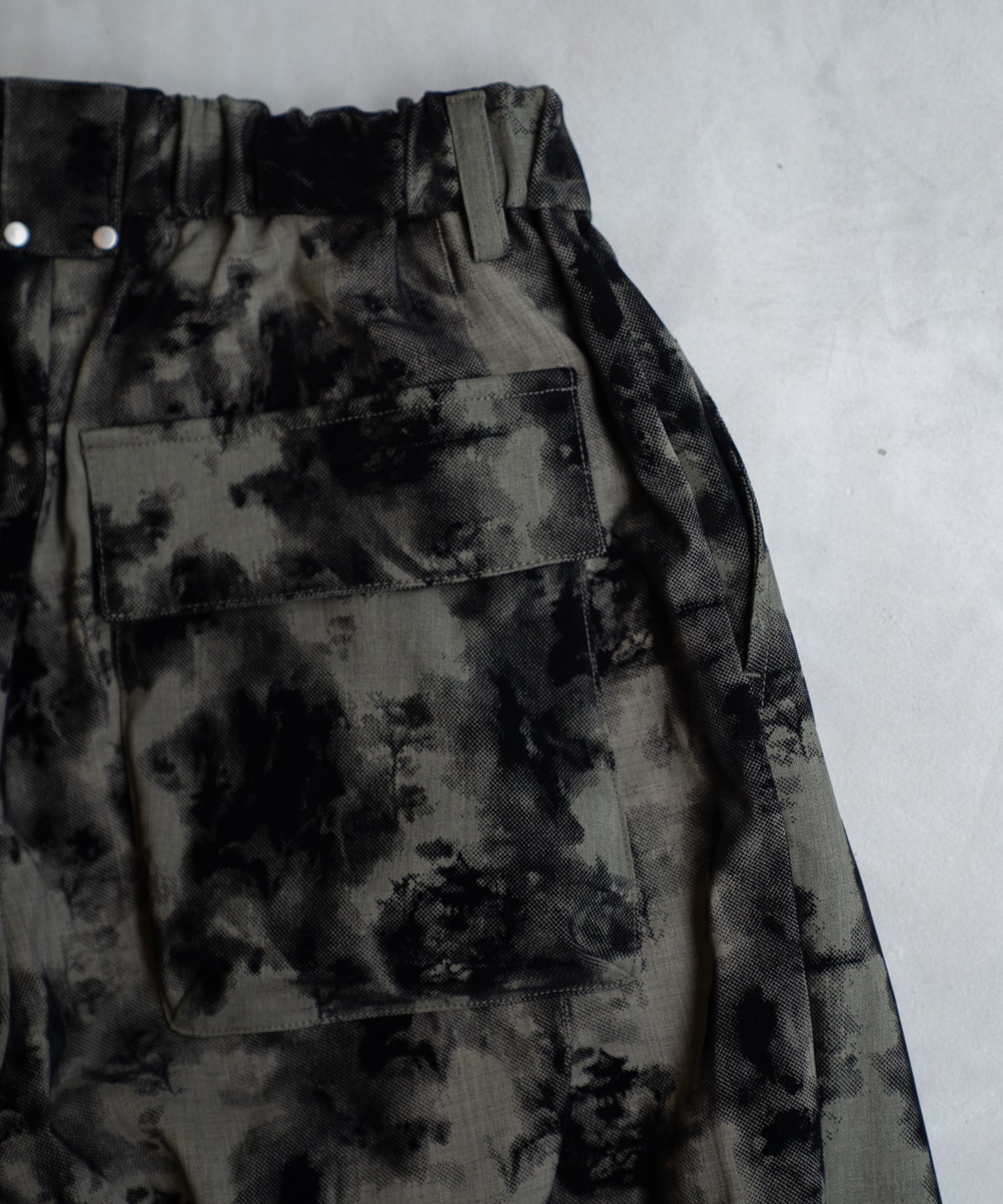 FLOCKY PRINT BAGGY PANTS