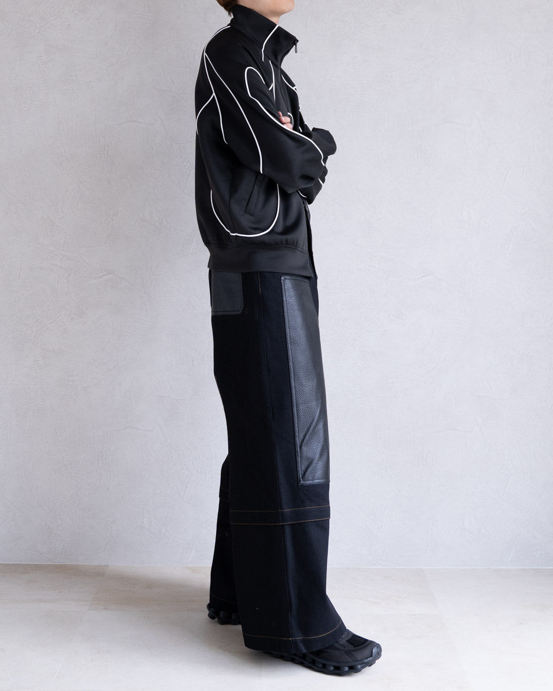 DISTORT PIPING TRACK JACKET