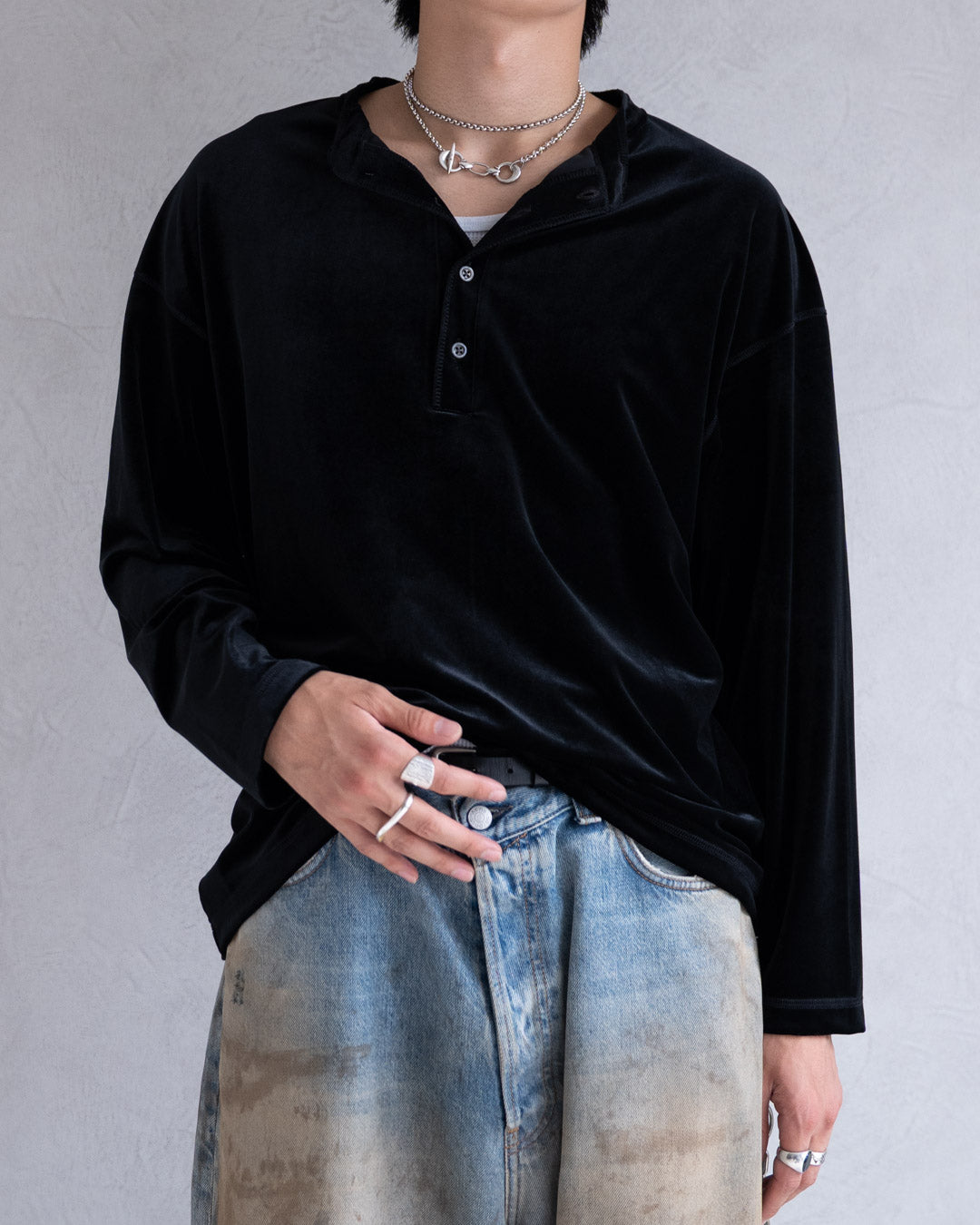 LUSH VELOUR HENLEY LS