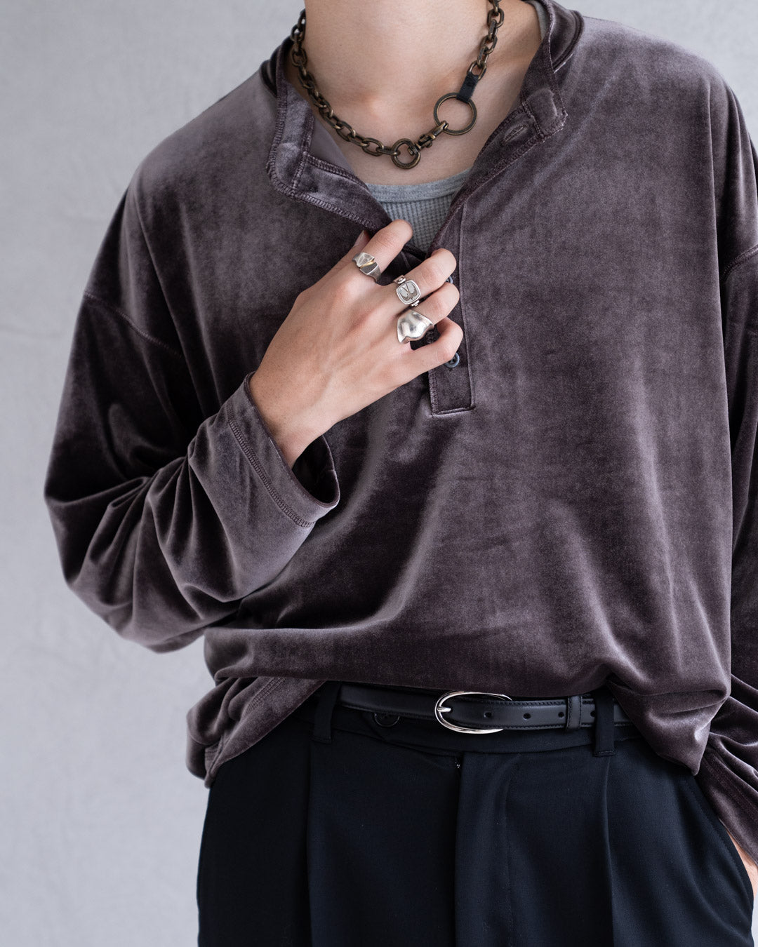 LUSH VELOUR HENLEY LS