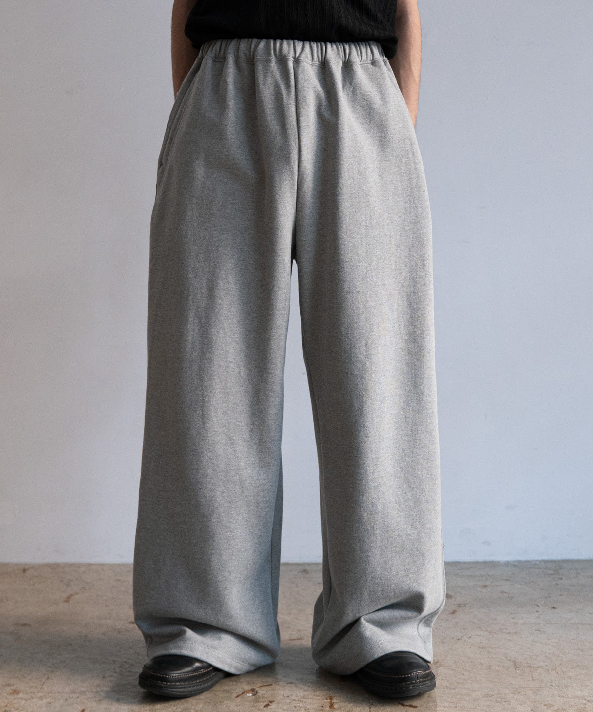 FLOWER RAMPONI SWEAT PANTS