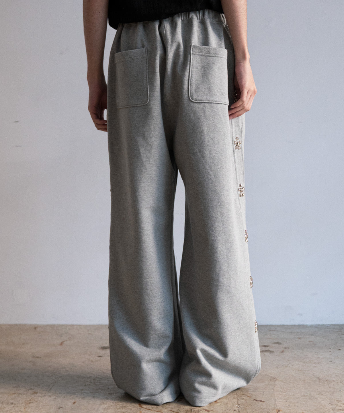 FLOWER RAMPONI SWEAT PANTS