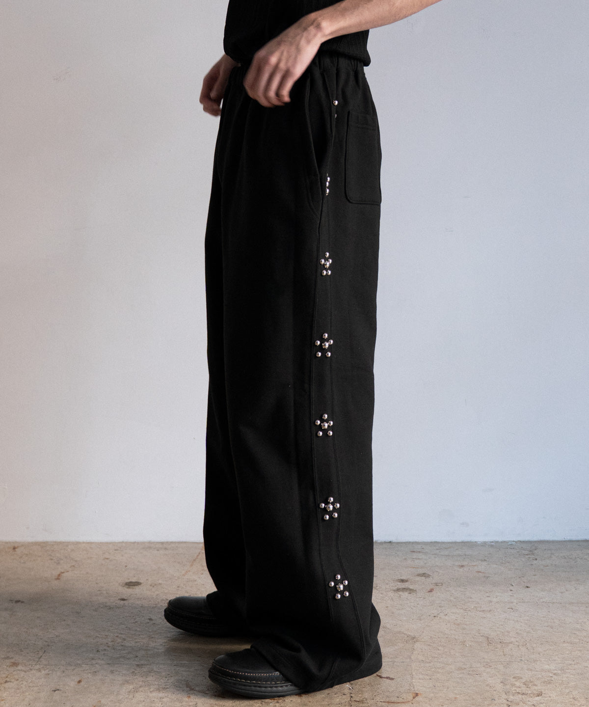 FLOWER RAMPONI SWEAT PANTS