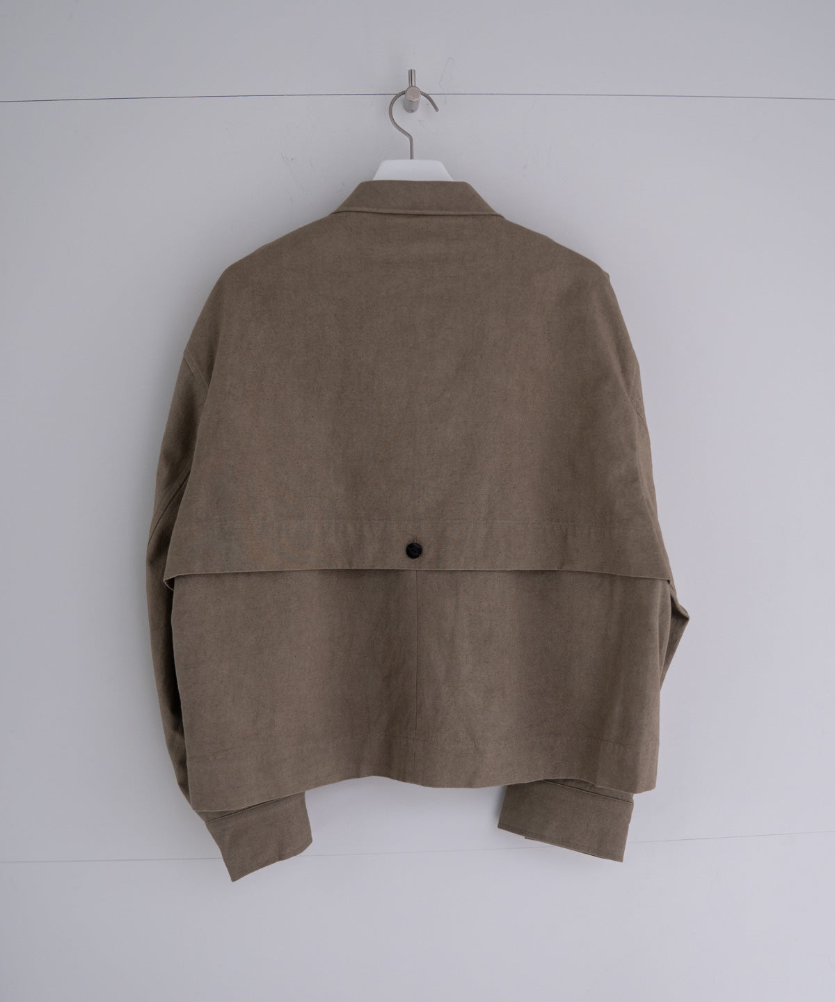 ショートブルゾン