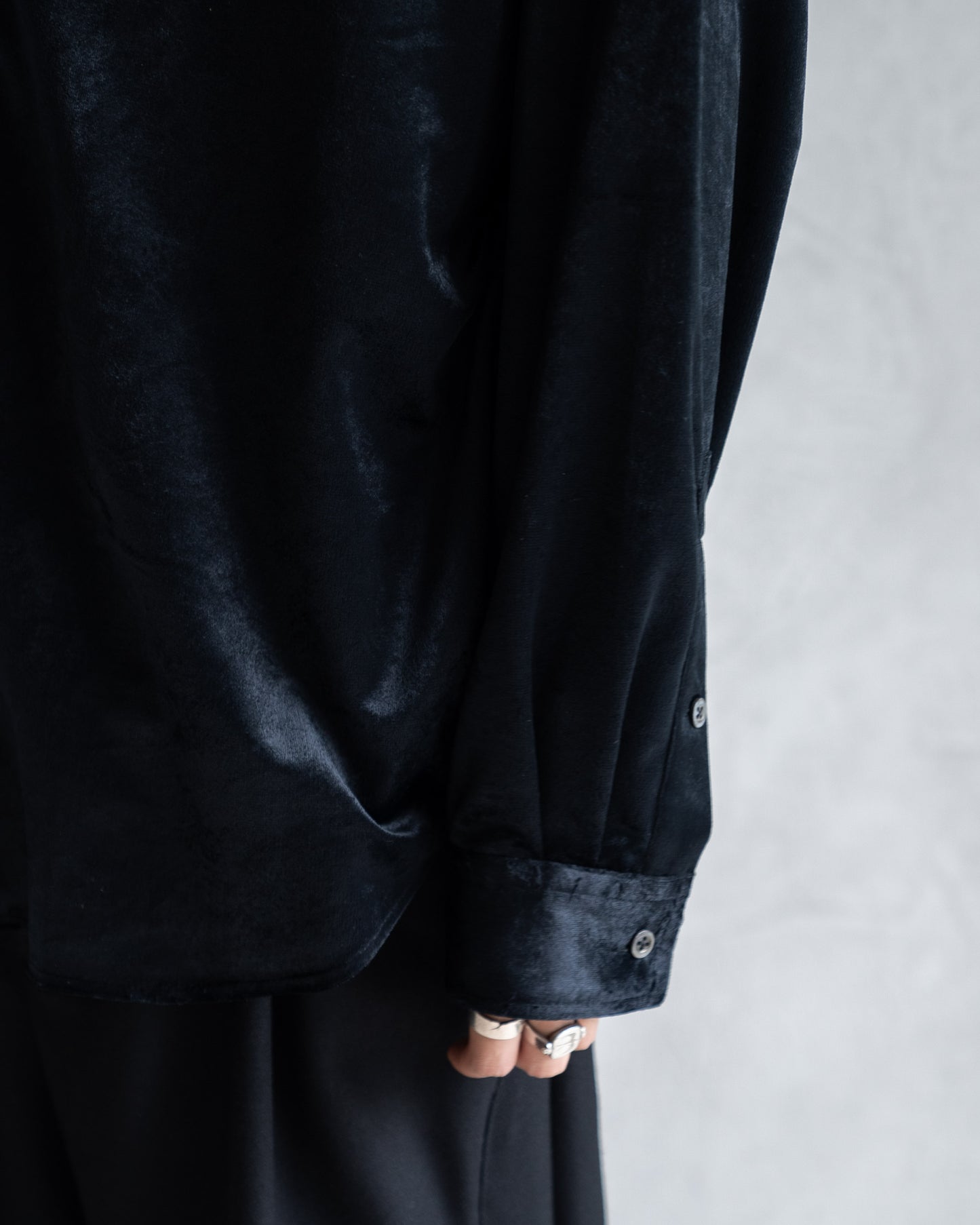SOFT VELOUR SHIRT