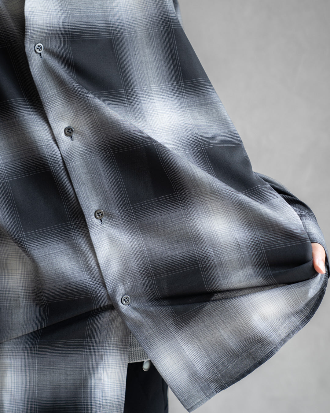 LIGHTWEIGHT OMBRE CHECK SHIRT