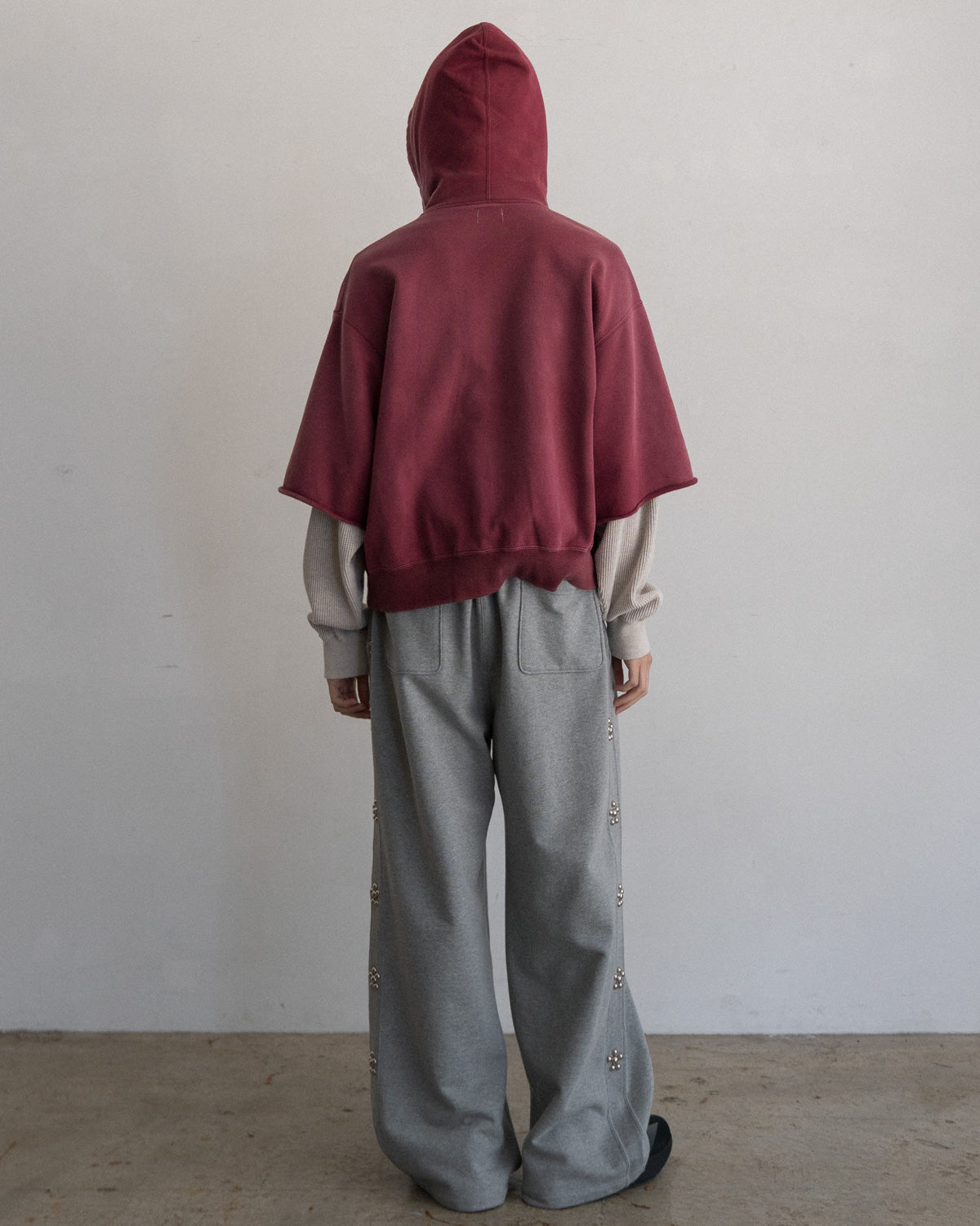 RAYERED SLEELVE ZIP HOODIE