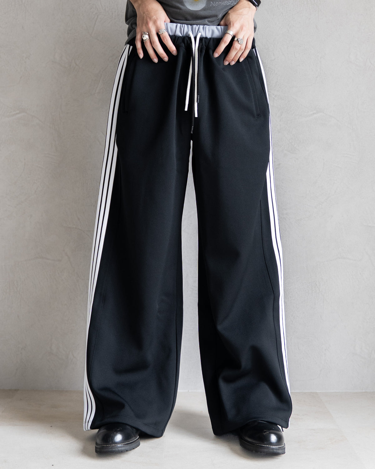 LINE CHINA PANTS