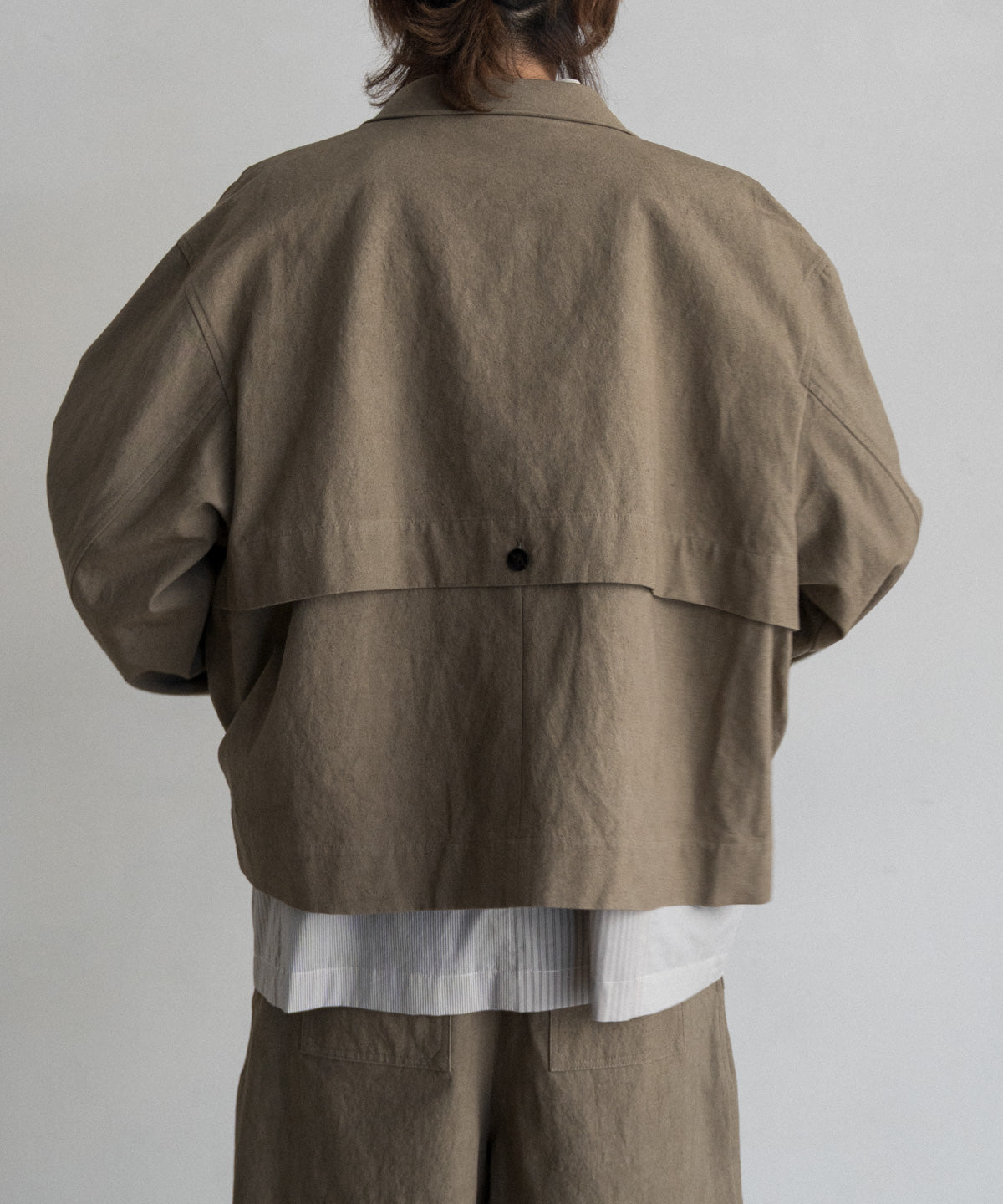 ショートブルゾン