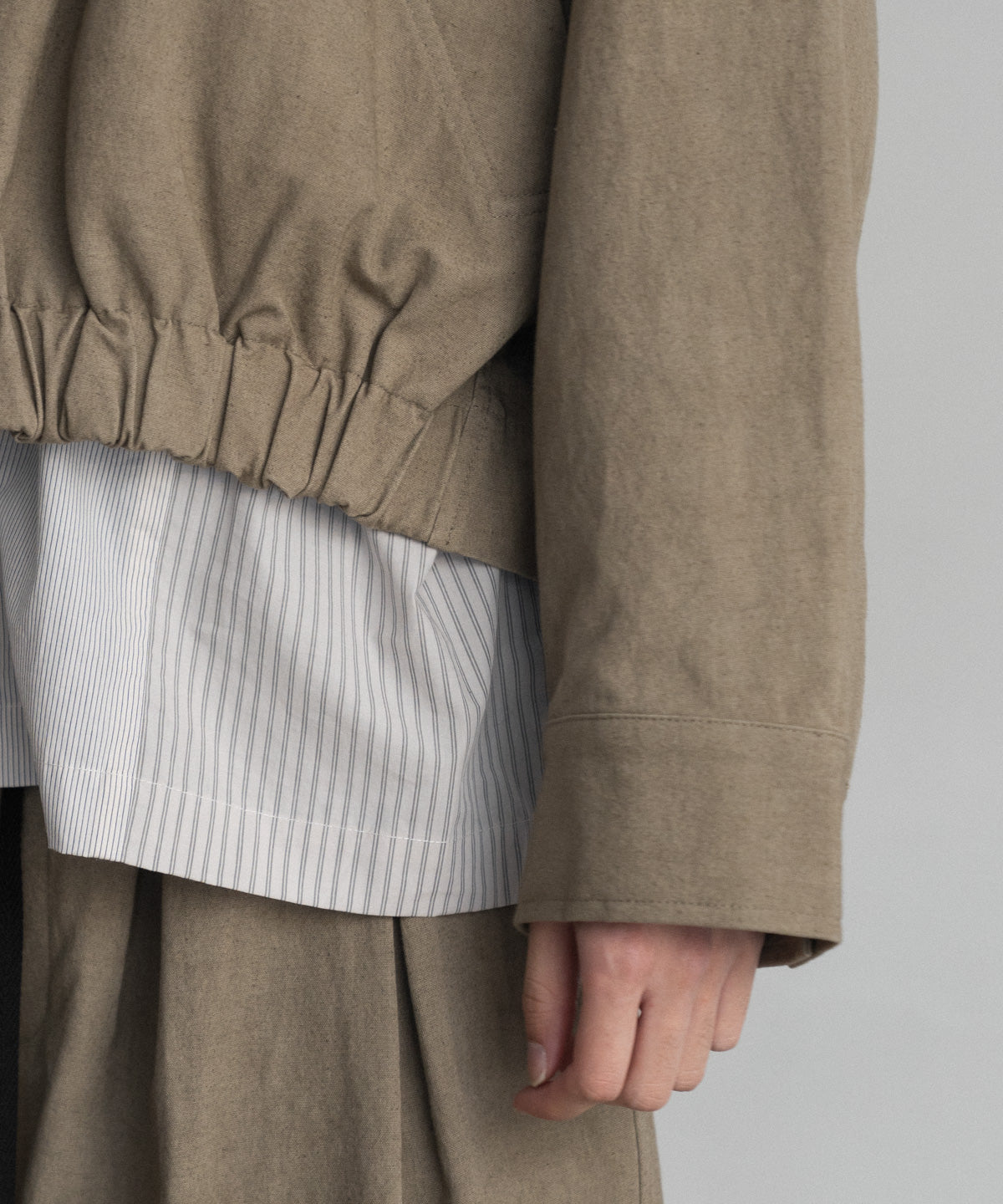 ショートブルゾン