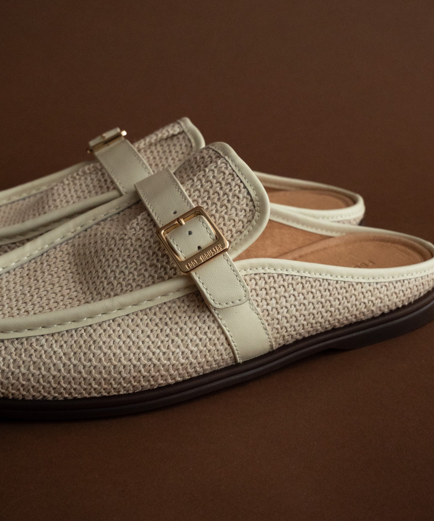 SUN LOAFER